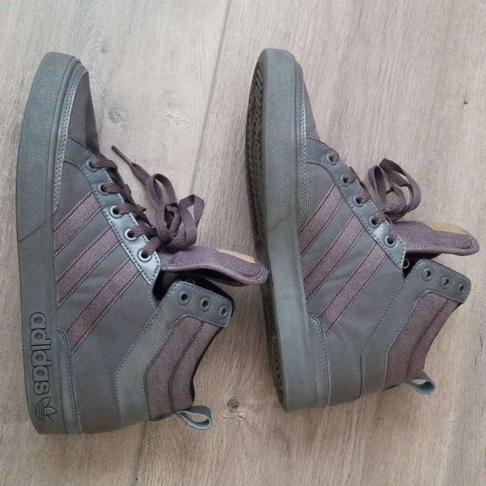 Adidas Top Court